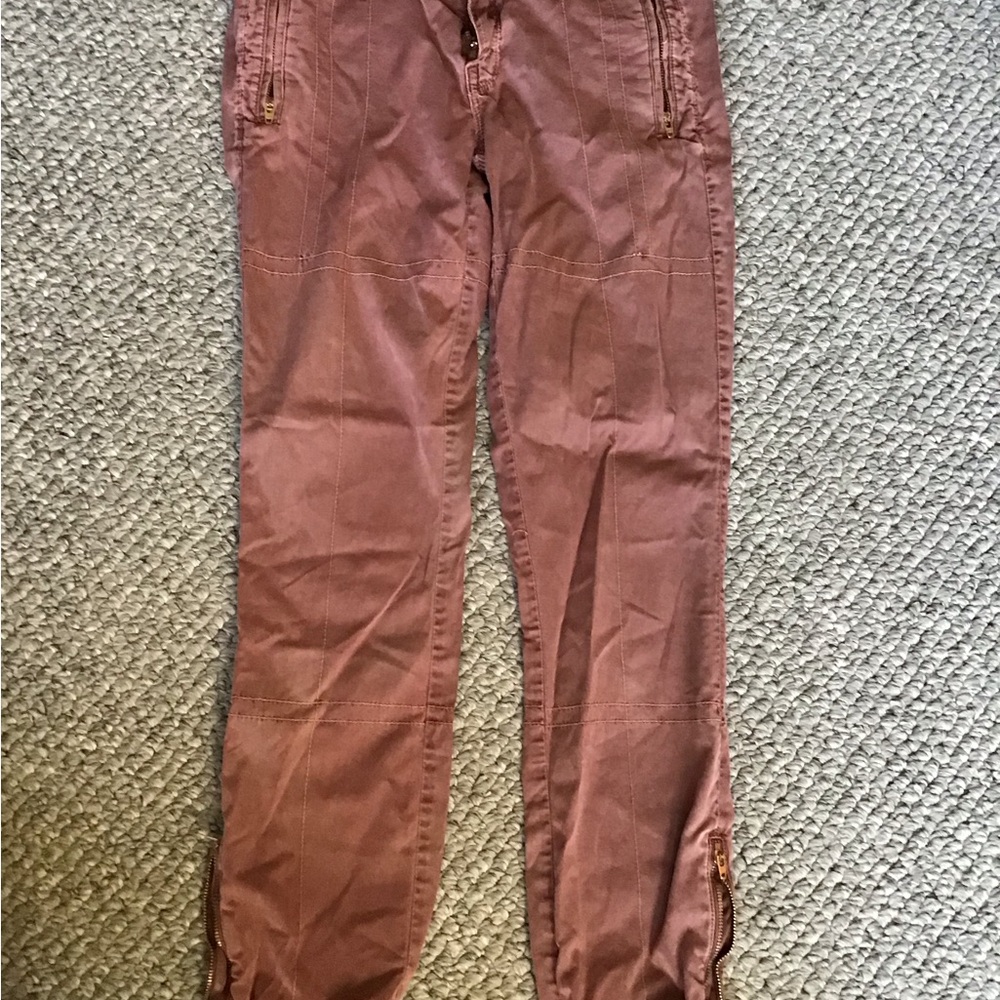 Stylish Brown Pants with Zipper Details